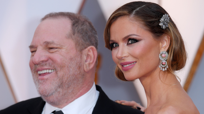  La femme de Harvey Weinstein, Georgina Chapman, quitte "itemprop =" contentUrl "/>
</figure>
</article>
<article class=
