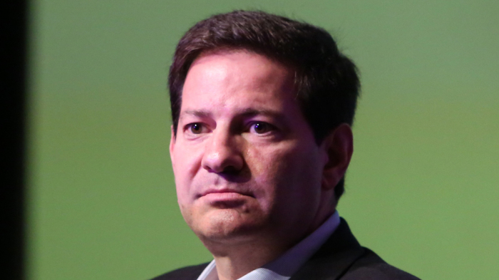  Mark Halperin "itemprop =" contentUrl "/>
</figure>
</article>
<article class=