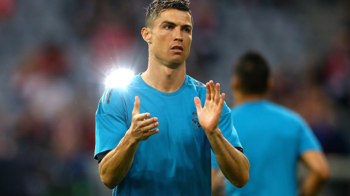  Cristiano Ronaldo du Real Madrid s'échauffe 